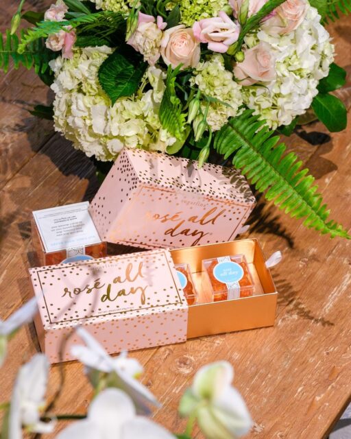 Our new Sugarfina Rosé All Day bento boxes are the perfect add on to your next floral arrangement.

These delicious treats take floral gifting to a whole new level.